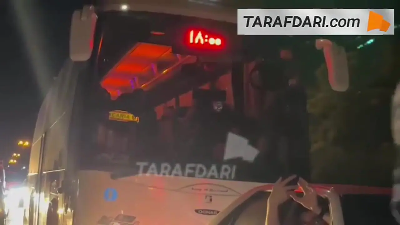 رفتار عجیب هواداران استقلال با مازیار زارع!