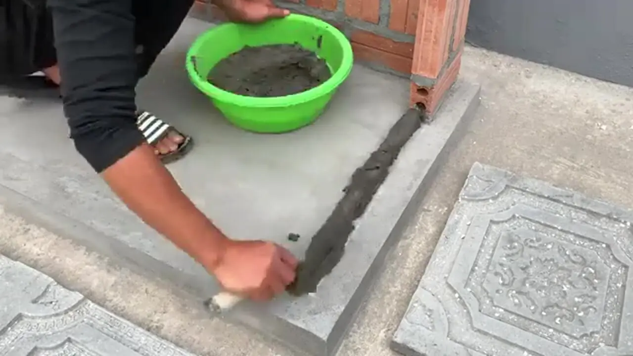 نحوه ساخت یک آکواریوم زیبا با آجر و سیمان در حیاط خانه