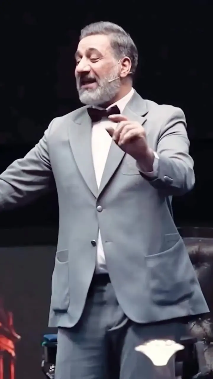 محمد نادری در الکلاسیکو؛ رقص آقای داماد وسط برنامه