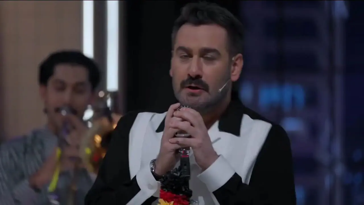 سارا و نیکا به همراه رحمان و رحیم سریال پایتخت در شفرونی