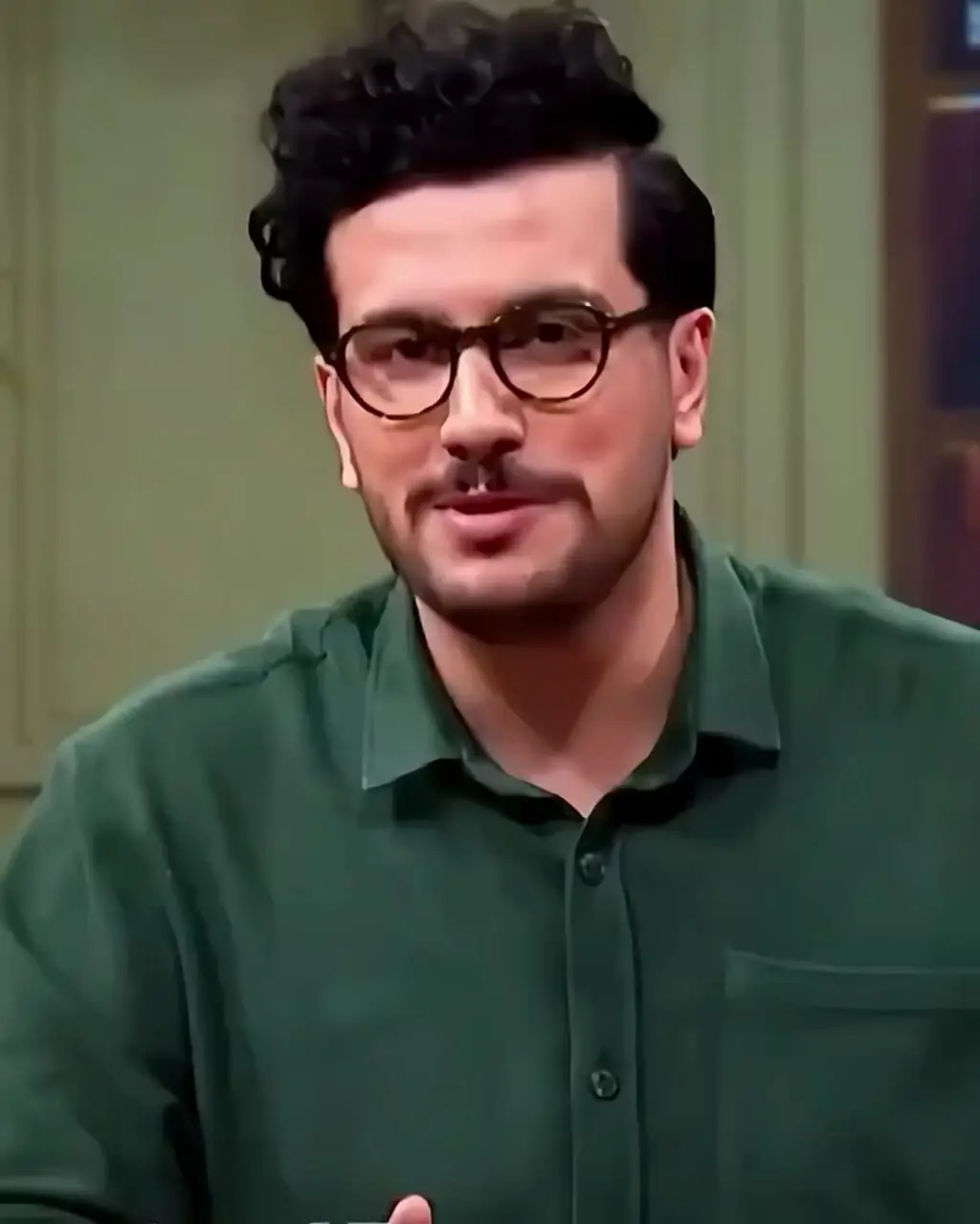 عذرخواهی امیرحسین قیاسی از مسئولین؛ ببخشید پول نداریم!